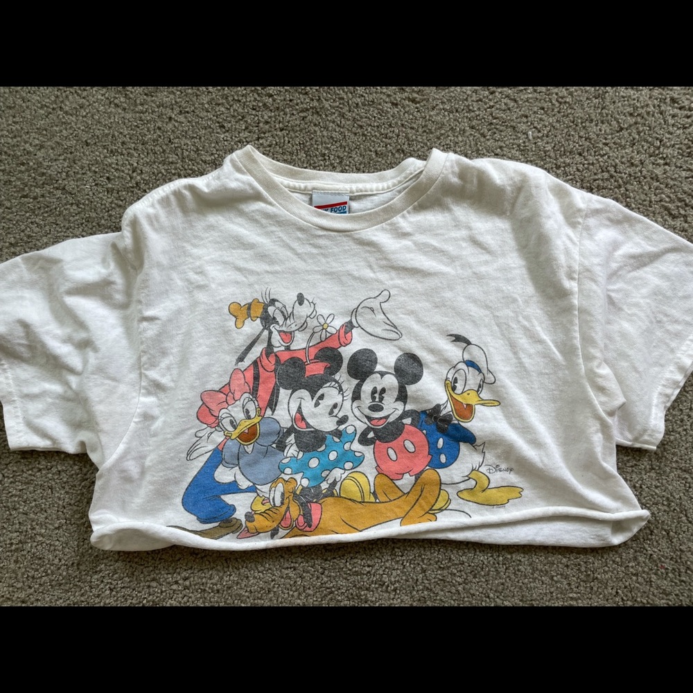 Cropped Disney shirt